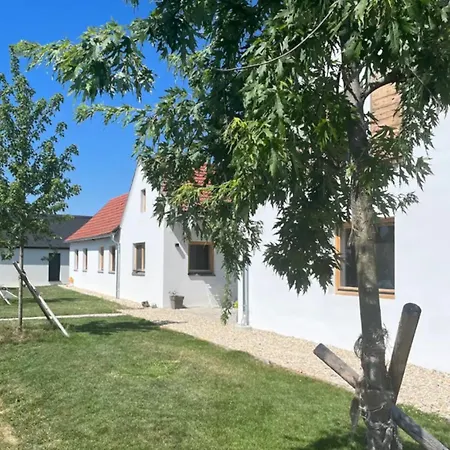 Urlaub Im Gruenen - Charmantes Holiday home Bad Waltersdorf