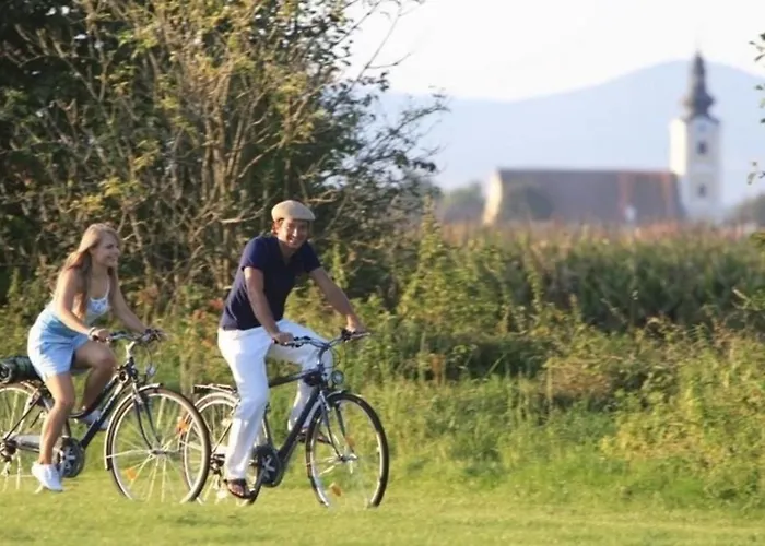 Urlaub Im Gruenen - Charmantes بيت للعطل *