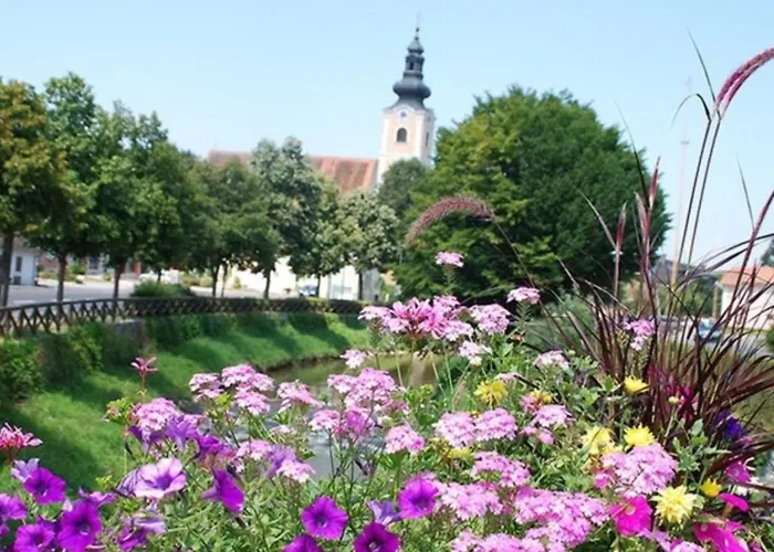 Urlaub Im Grünen - Charmantes Ferienhaus Bad Waltersdorf